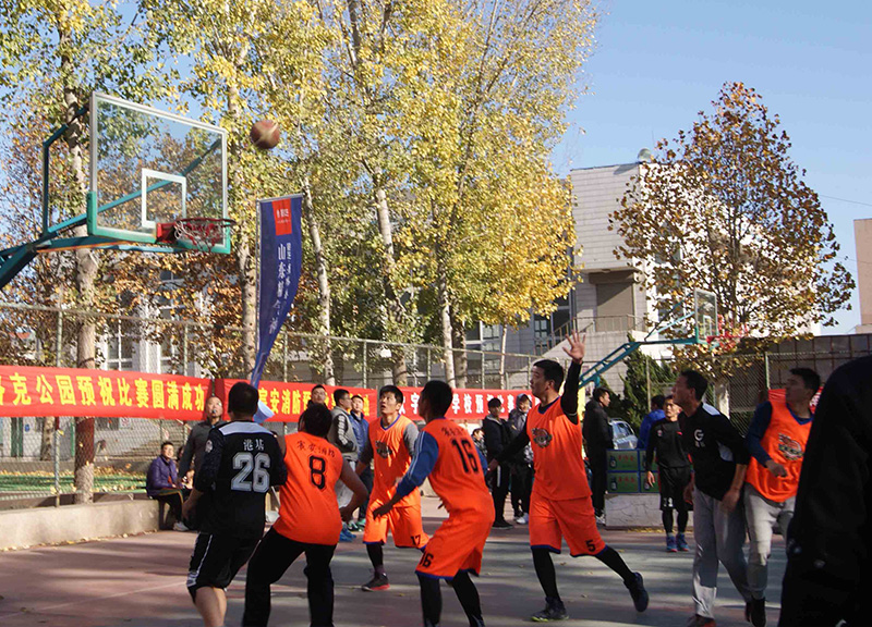 港基籃球隊首戰告捷